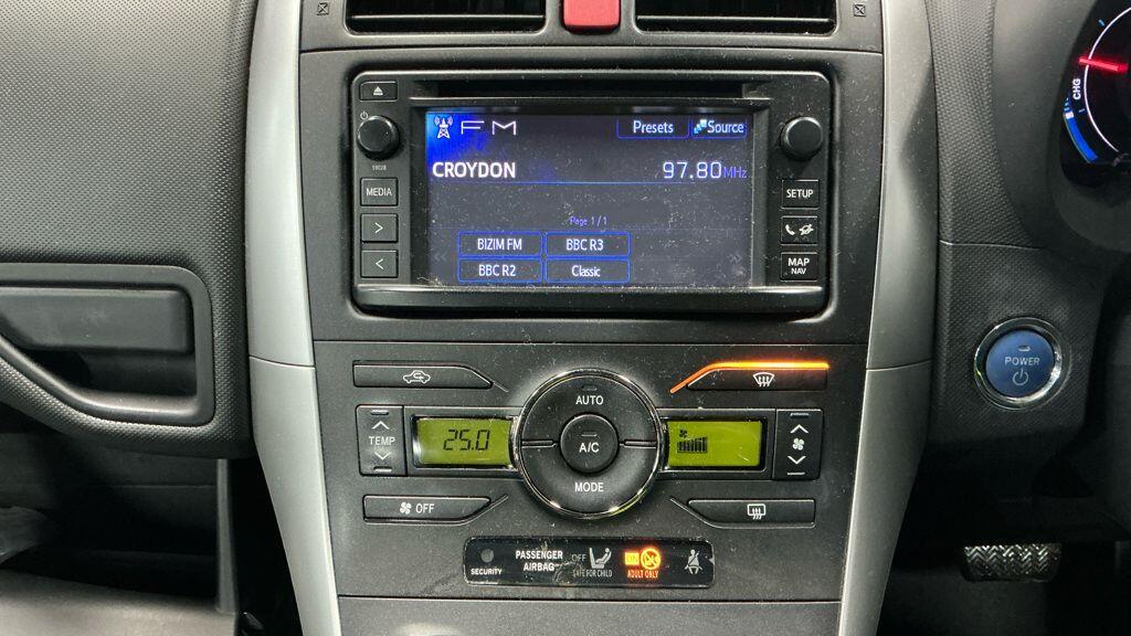 Used Toyota Auris 2012 for sale - 77523713: Photo 14