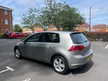 Used Volkswagen Golf 2015 for sale - 79659324: Photo