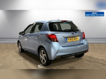 Used Toyota Yaris 2015 for sale - 78880093: Photo
