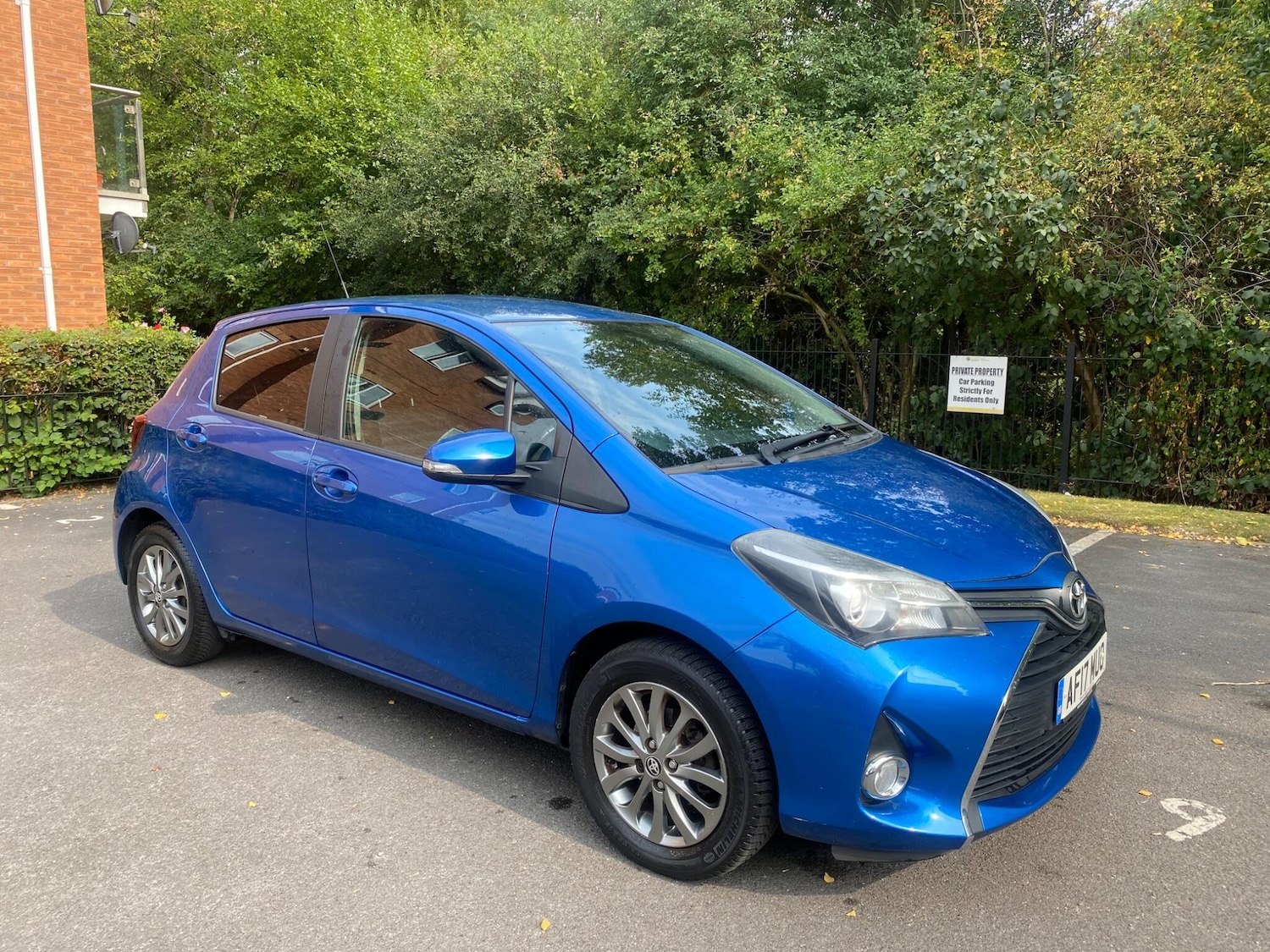Used Toyota Yaris 2017 for sale - 77031030: Photo 1