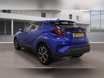 Used Toyota C-HR 2021 for sale - 76561157: Photo