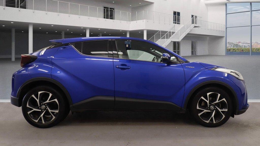 Used Toyota C-HR 2021 for sale - 76561157: Photo 6