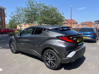 Used Toyota C-HR 2020 for sale - 79039810: Photo