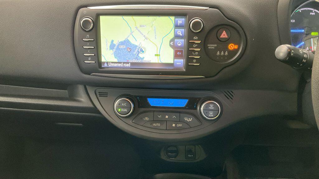 Used Toyota Yaris 2017 for sale - 78085904: Photo 13