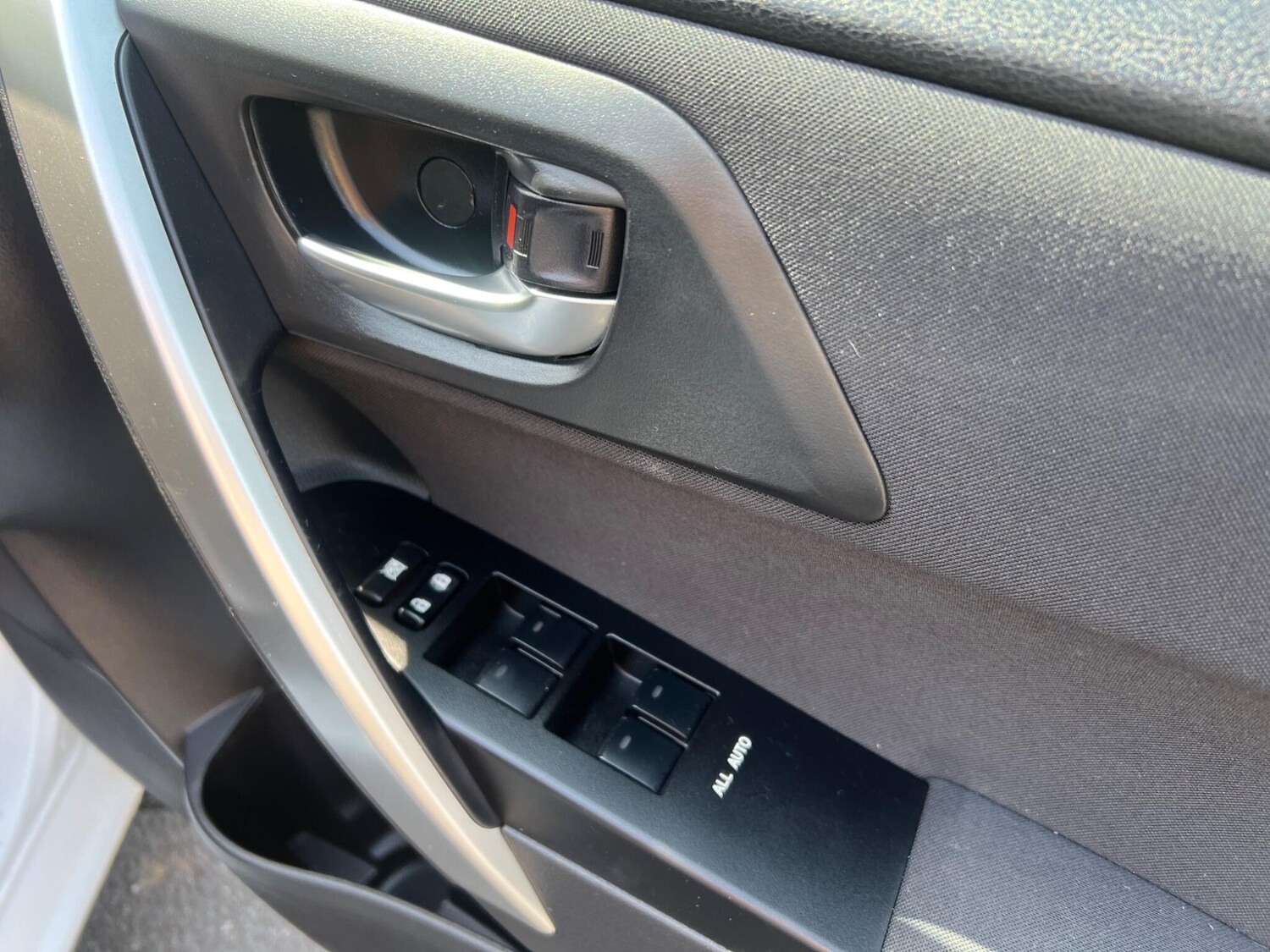 Used Toyota Auris 2015 for sale - 78220718: Photo 28