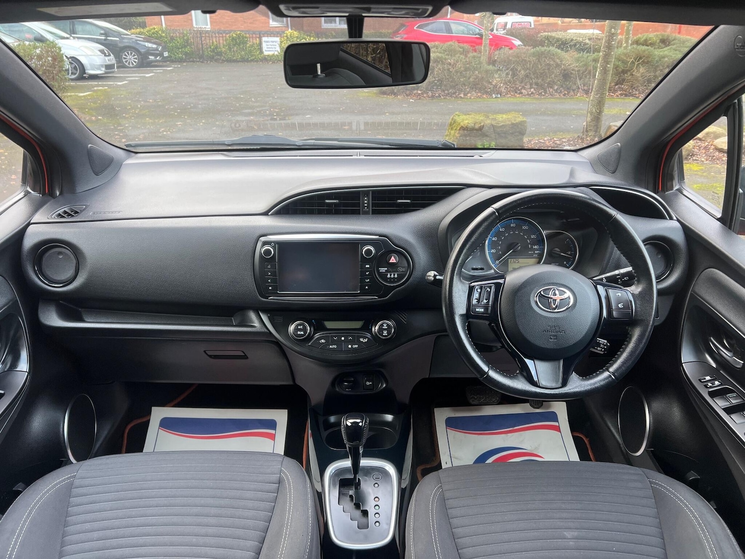 Used Toyota Yaris 2016 for sale - 77145421: Photo 14