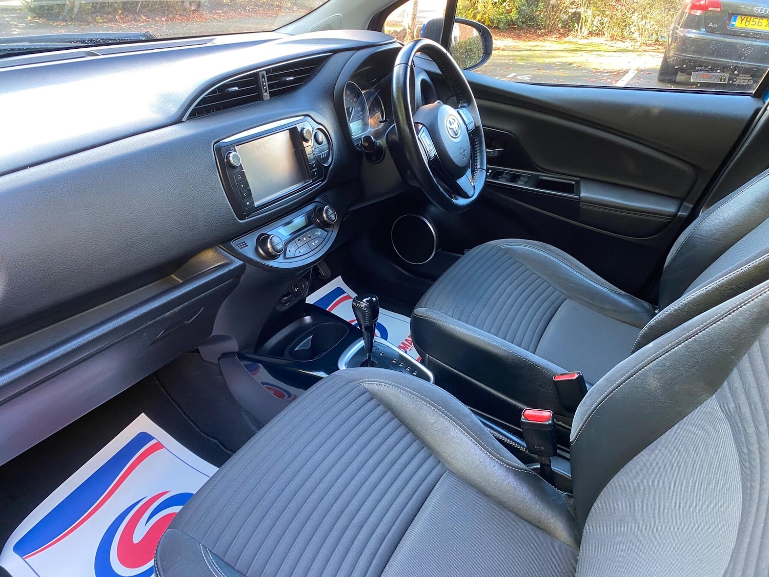 Used Toyota Yaris 2017 for sale - 76370351: Photo 9