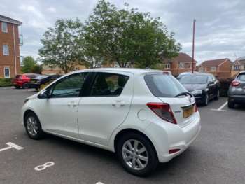 Used Toyota Yaris 2012 for sale - 73647940: Photo