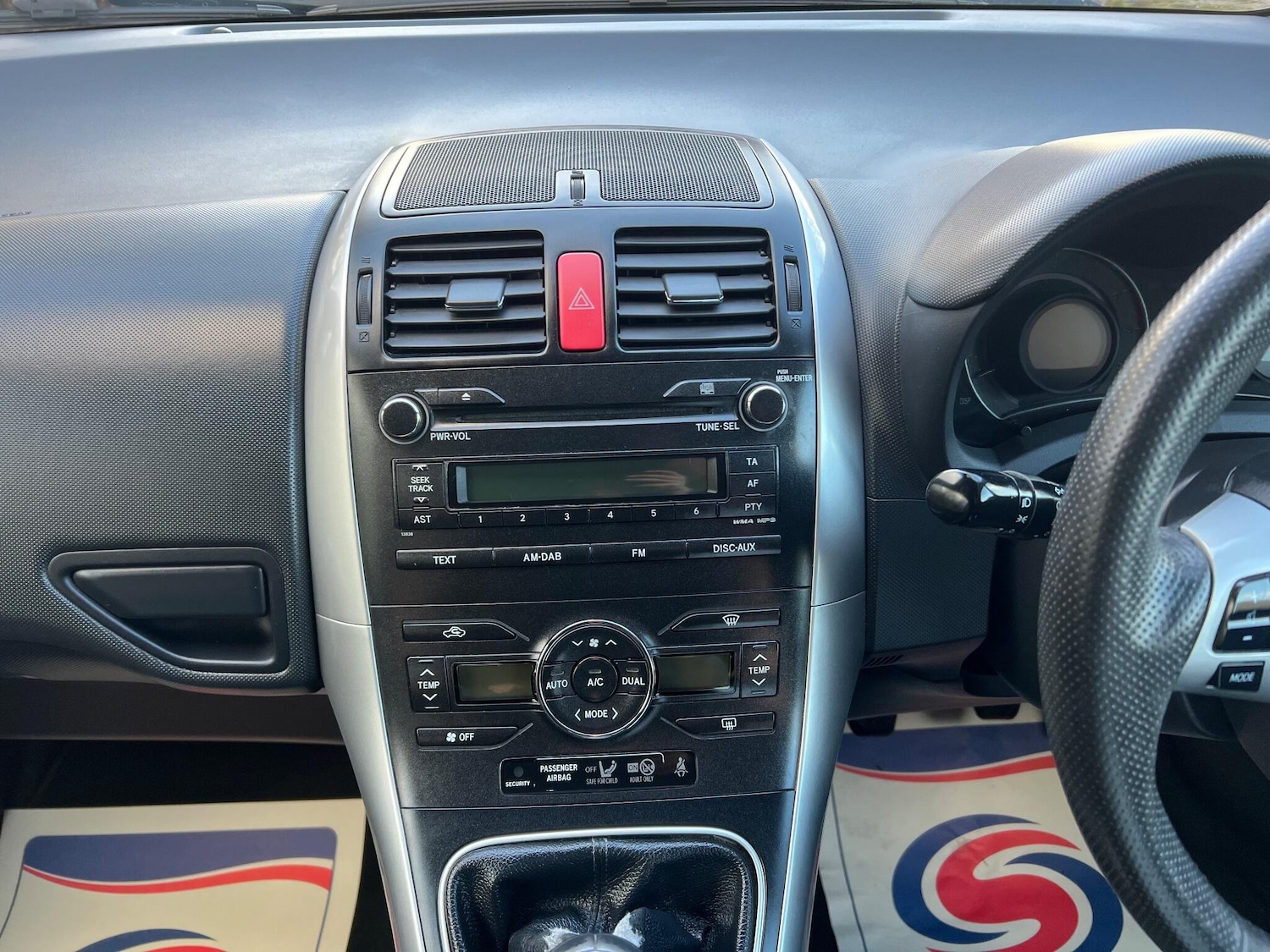 Used Toyota Auris 2010 for sale - 77239313: Photo 15