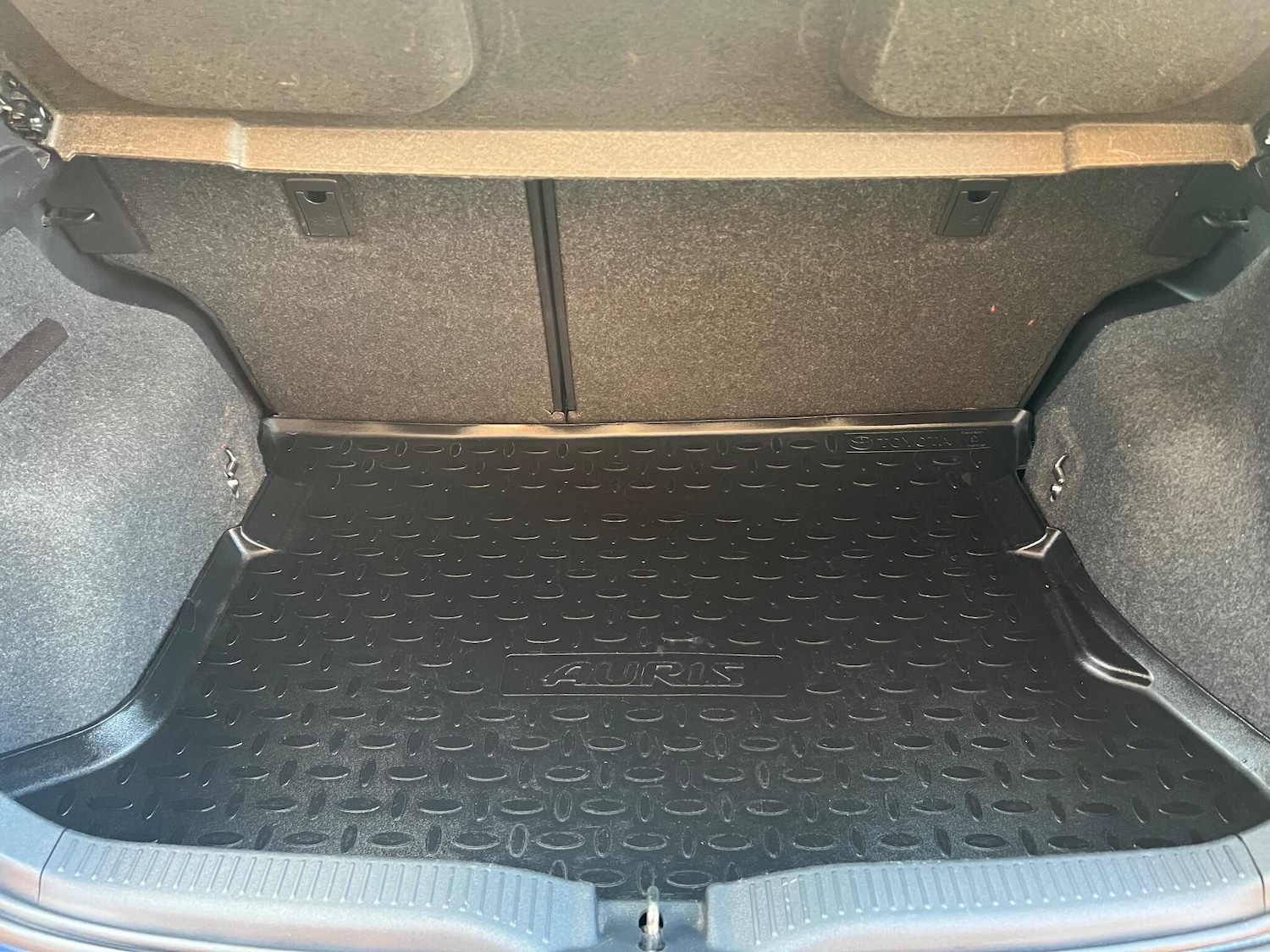 Used Toyota Auris 2010 for sale - 77239313: Photo 22