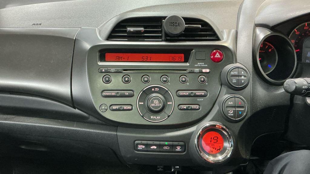 Used Honda Jazz 2011 for sale - 76839459: Photo 13