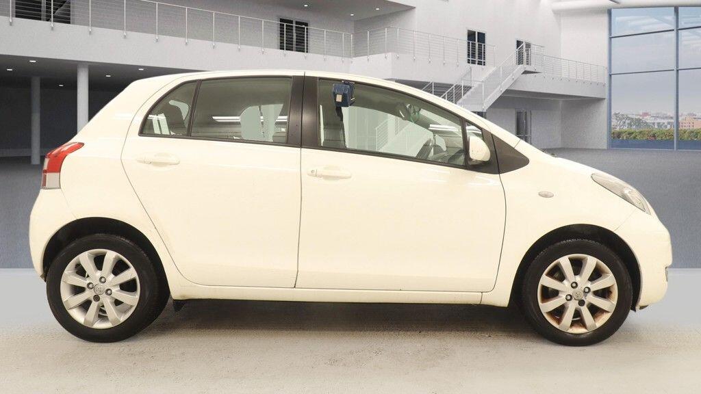 Used Toyota Yaris 2011 for sale - 77576022: Photo 11