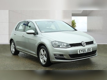 Used Volkswagen Golf 2015 for sale - 78880122: Photo