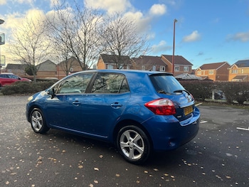 Used Toyota Auris 2010 for sale - 77030995: Photo