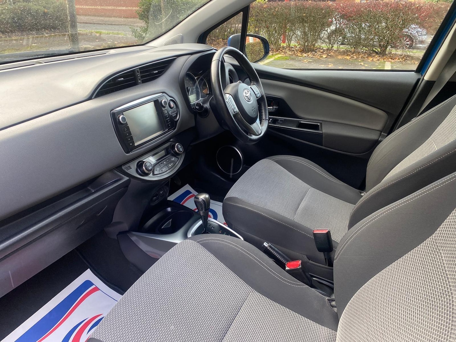 Used Toyota Yaris 2016 for sale - 77285927: Photo 13