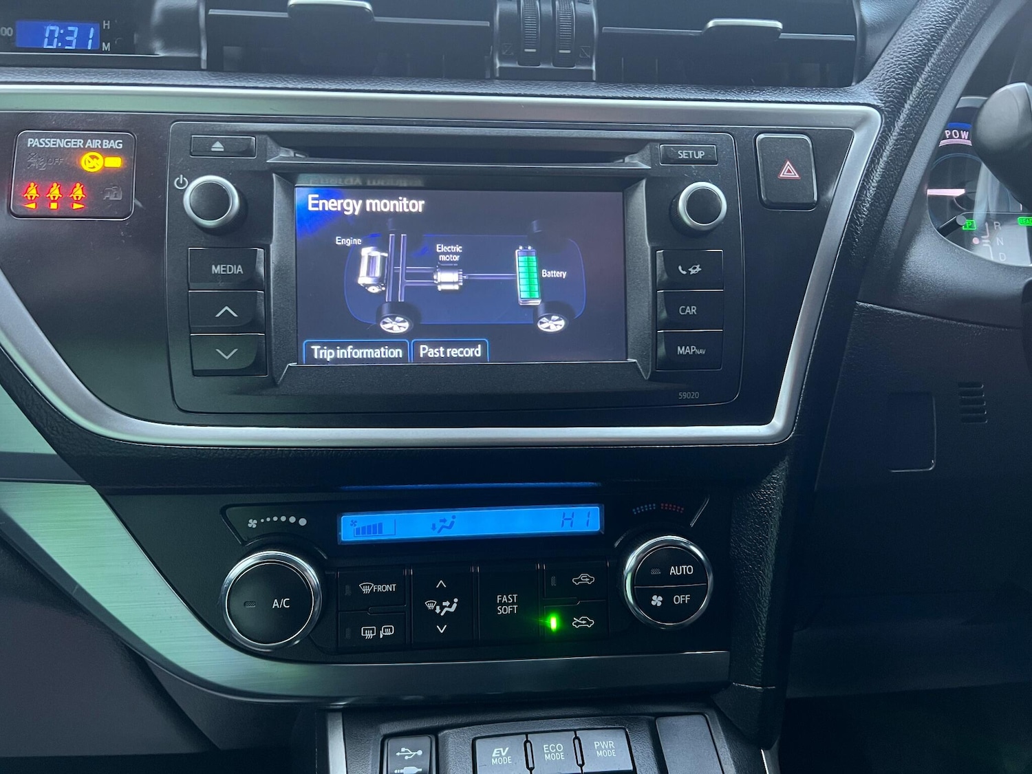 Used Toyota Auris 2014 for sale - 77145434: Photo 17