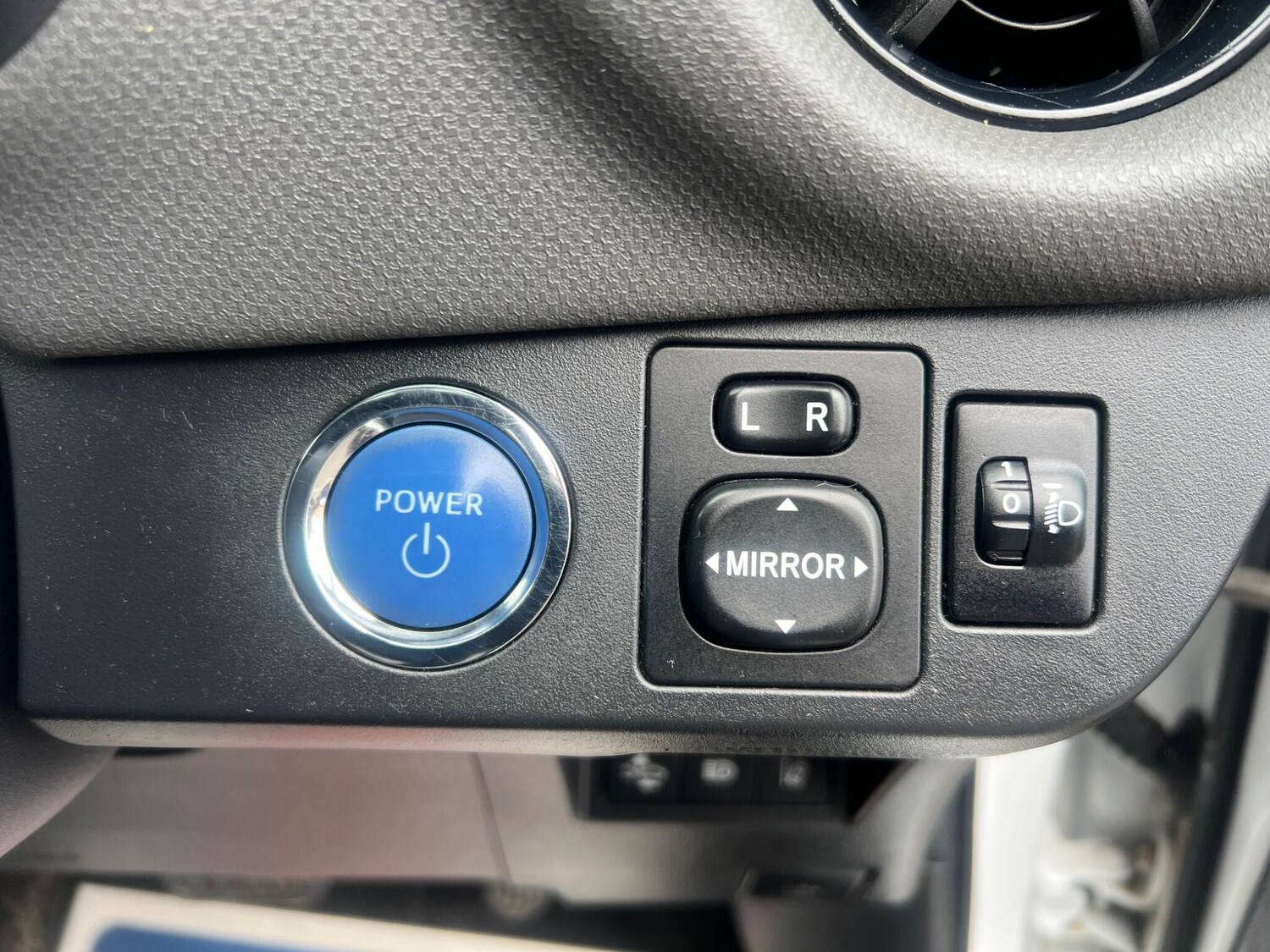 Used Toyota Yaris 2019 for sale - 78220711: Photo 25