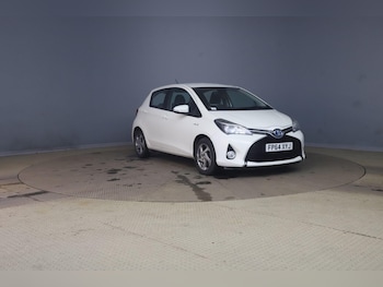Used Toyota Yaris 2015 for sale - 77685183: Photo