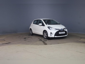 Used Toyota Yaris 2015 for sale - 77685183: Photo