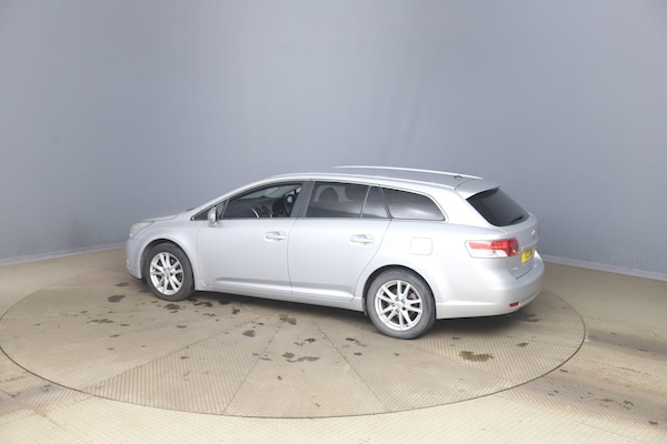 Used Toyota Avensis 2011 for sale - 76284256: Photo 6