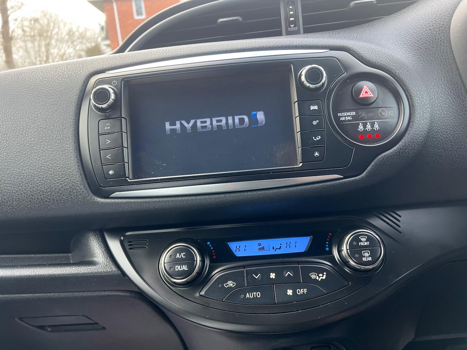 Used Toyota Yaris 2016 for sale - 77285942: Photo 19