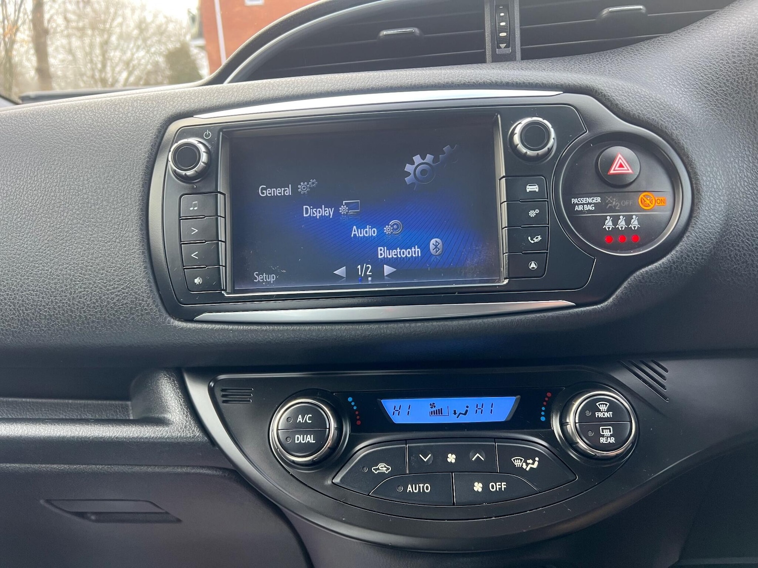 Used Toyota Yaris 2016 for sale - 77285942: Photo 21