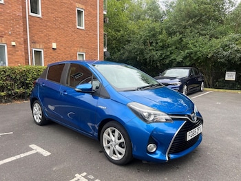 Used Toyota Yaris 2015 for sale - 79293381: Photo