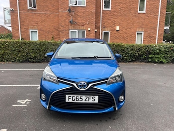 Used Toyota Yaris 2015 for sale - 79293381: Photo