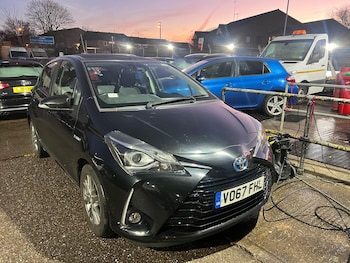 Used Toyota Yaris 2017 for sale - 77031027: Photo