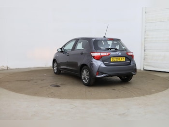 Used Toyota Yaris 2020 for sale - 78742877: Photo