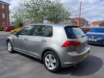 Used Volkswagen Golf 2015 for sale - 78603070: Photo