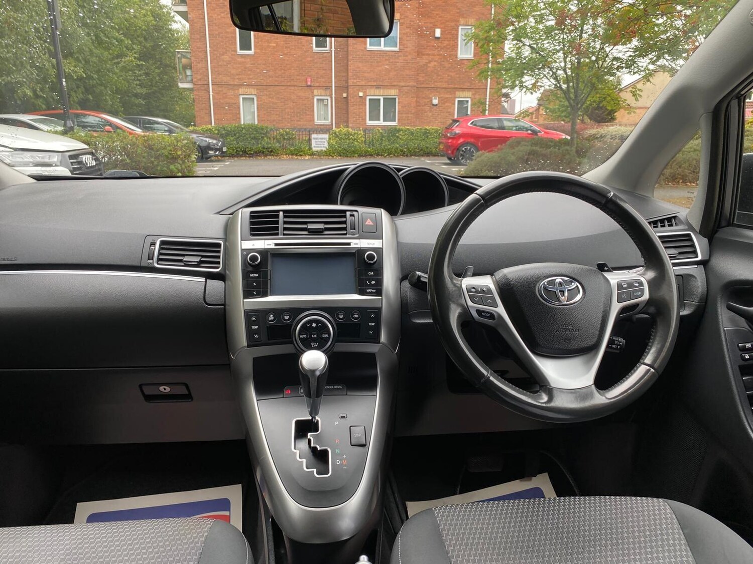 Used Toyota Verso 2014 for sale - 77685196: Photo 11