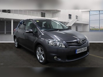 Toyota Auris feature image