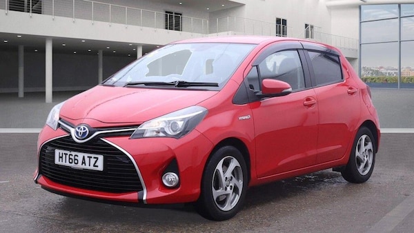 Used Toyota Yaris 2017 for sale - 76246946: Photo 2