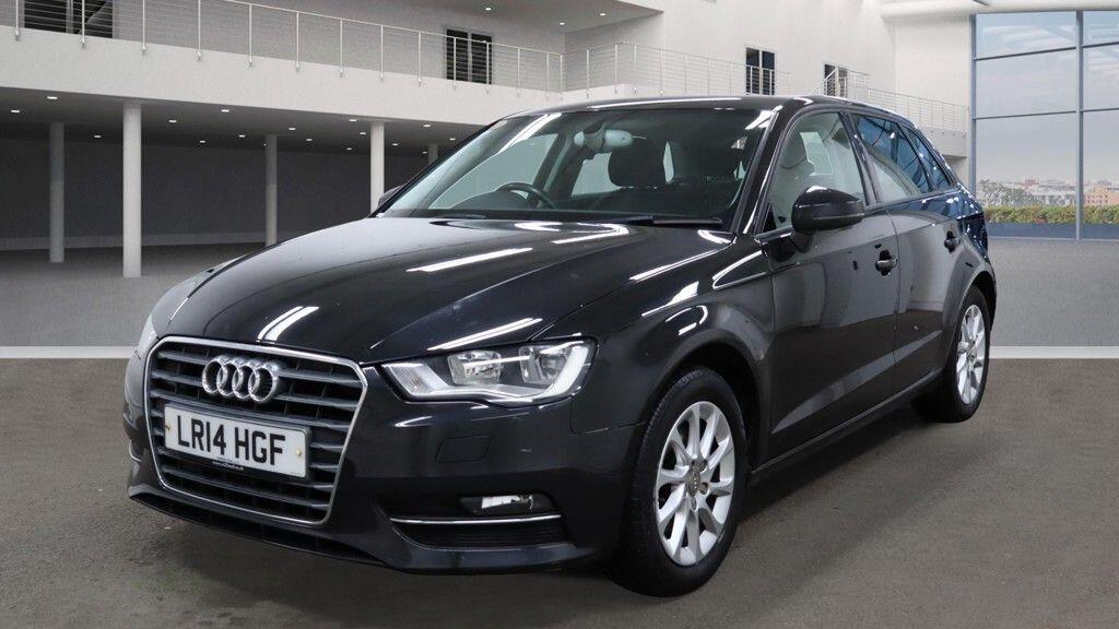 Used Audi A3 2014 for sale - 77145425: Photo 2