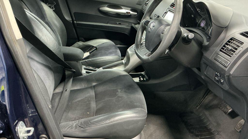 Used Toyota Auris 2012 for sale - 77685203: Photo 15