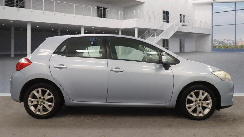 Used Toyota Auris 2011 for sale - 77009929: Photo 5