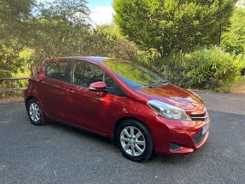 Used Toyota Yaris 2012 for sale - 79808332: Photo