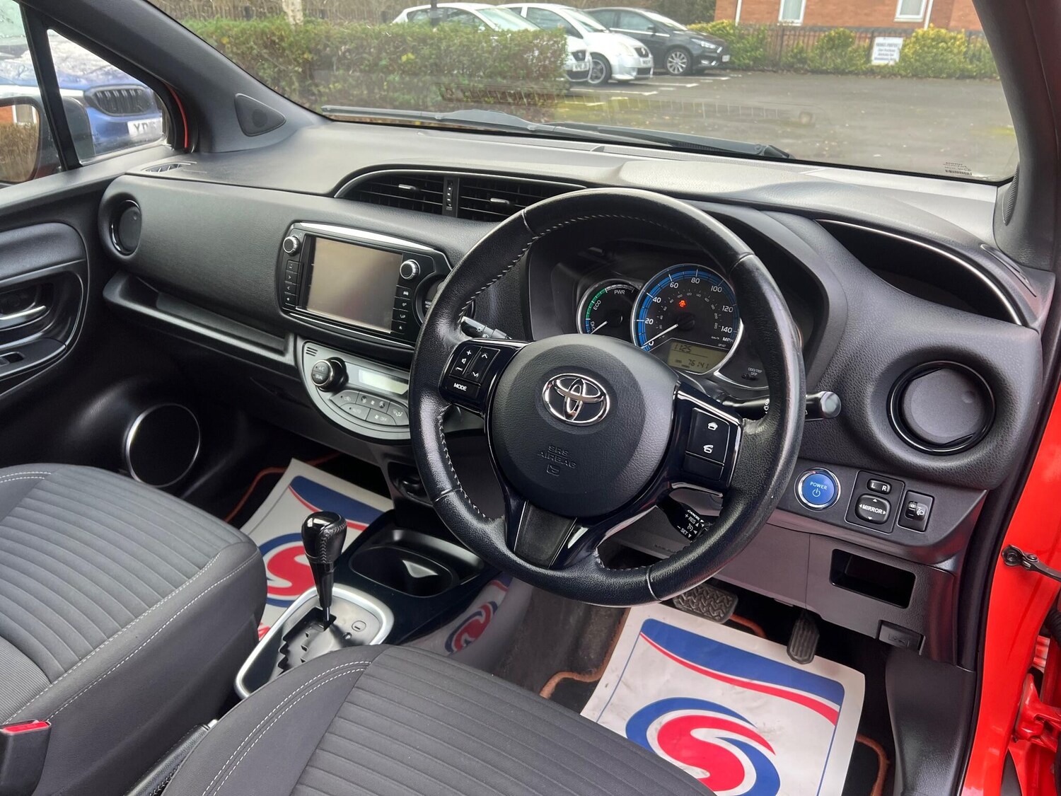 Used Toyota Yaris 2016 for sale - 77346443: Photo 11