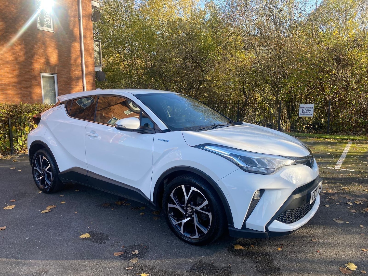 Used Toyota C-HR 2021 for sale - 77401256: Photo 1