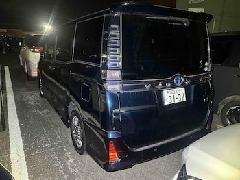 Used Toyota Voxy 2020 for sale - 79613664: Photo