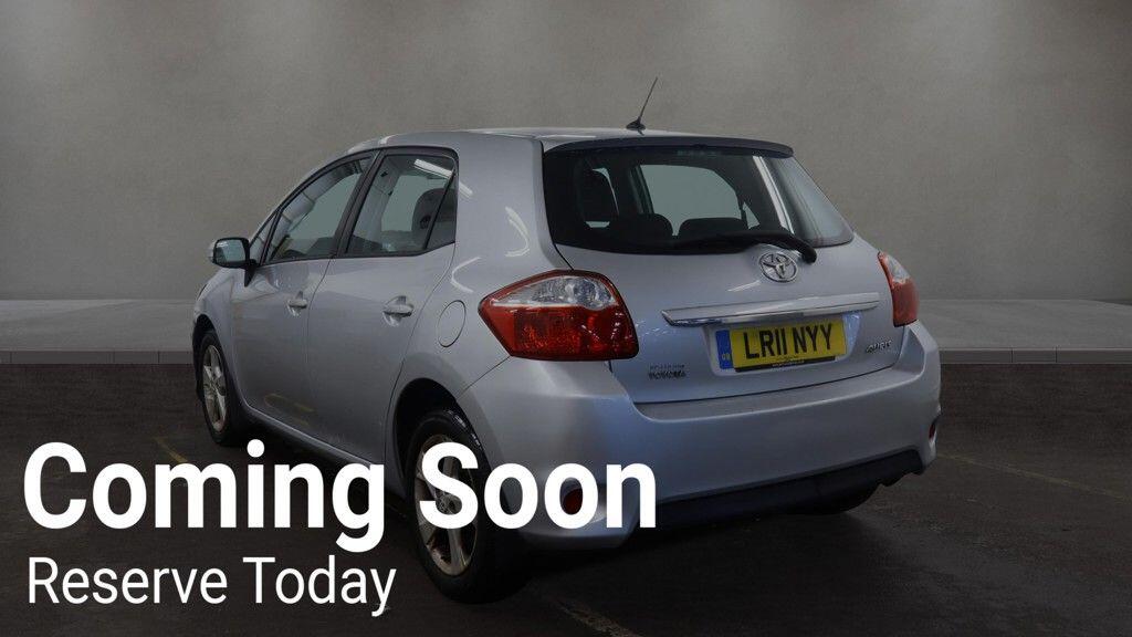 Used Toyota Auris 2011 for sale - 77559311: Photo 2