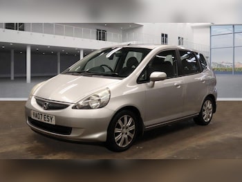 Used Honda Jazz 2007 for sale - 76215544: Photo 2