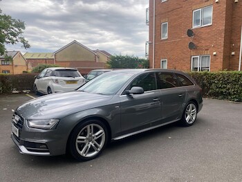 Used Audi A4 2015 for sale - 77031009: Photo