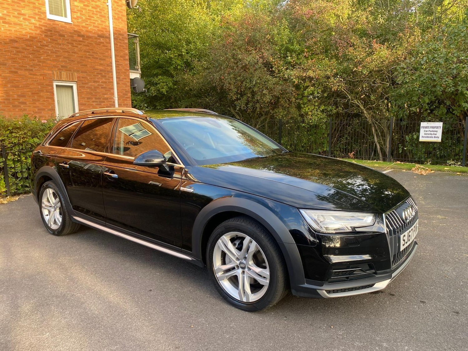 Used Audi A4 Allroad 2017 for sale - 76136932: Photo 1