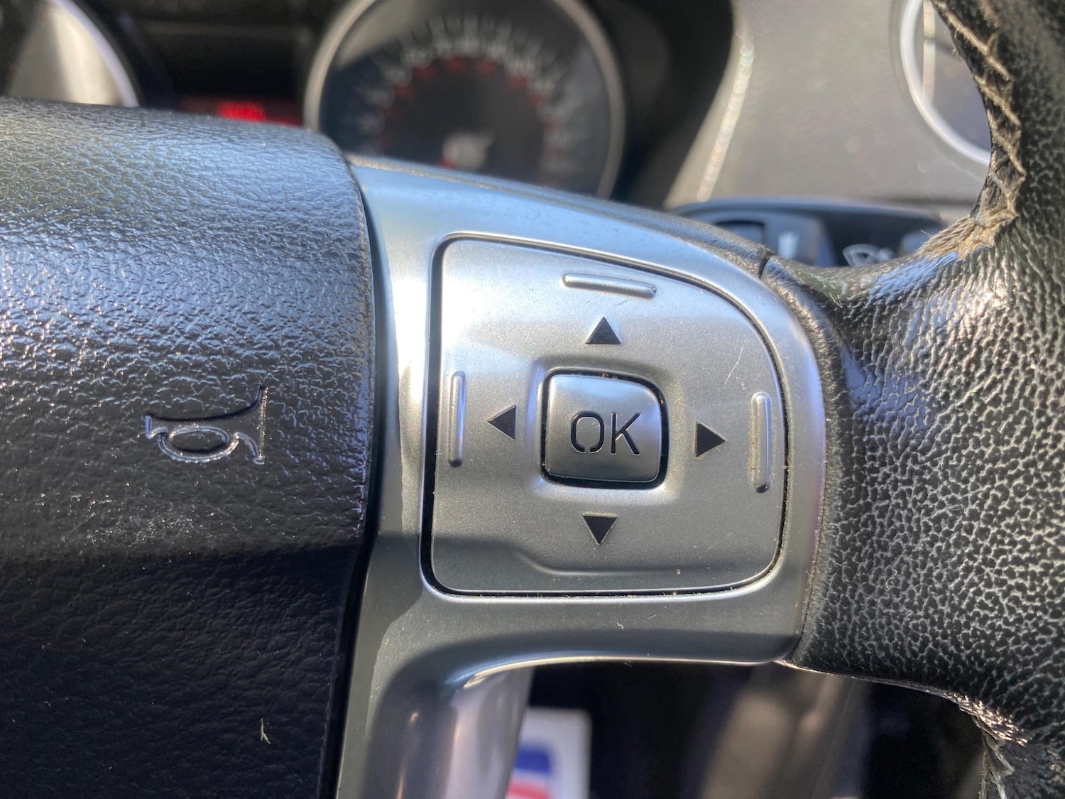 Used Ford S-Max 2013 for sale - 77239296: Photo 17