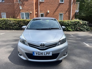Used Toyota Yaris 2014 for sale - 79293387: Photo