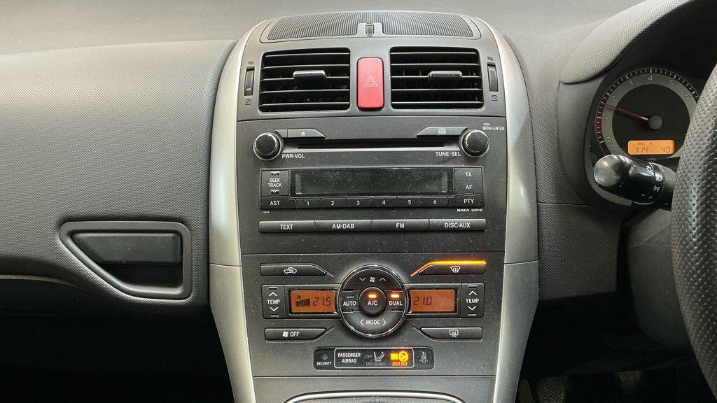 Used Toyota Auris 2010 for sale - 77646783: Photo 13