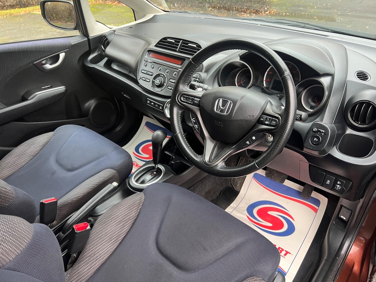 Used Honda Jazz 2011 for sale - 77239284: Photo 10