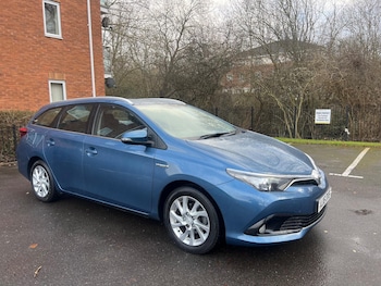 Toyota Auris feature image